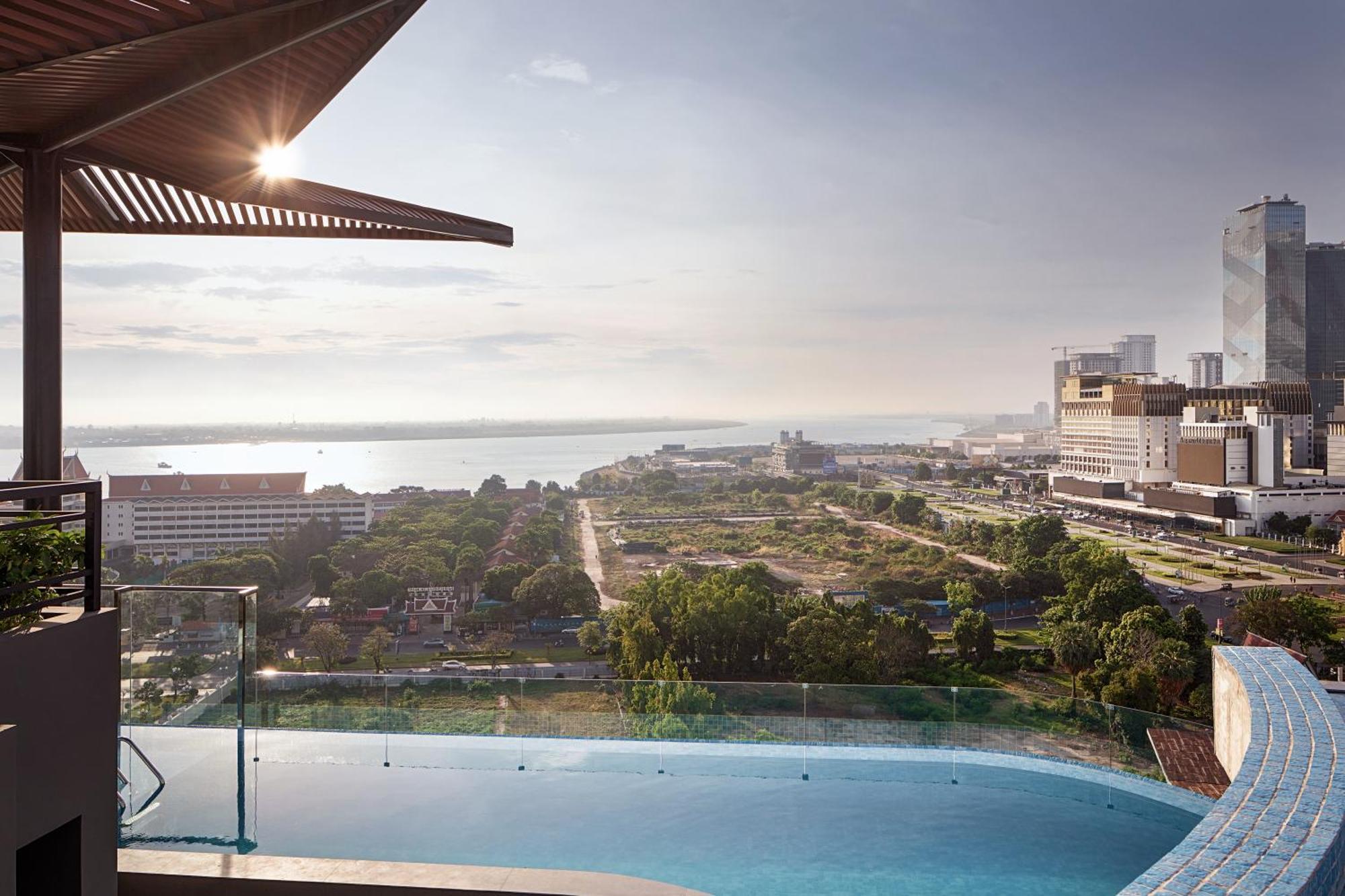 Chaiya Palace Hotel Phnom Penh Luaran gambar