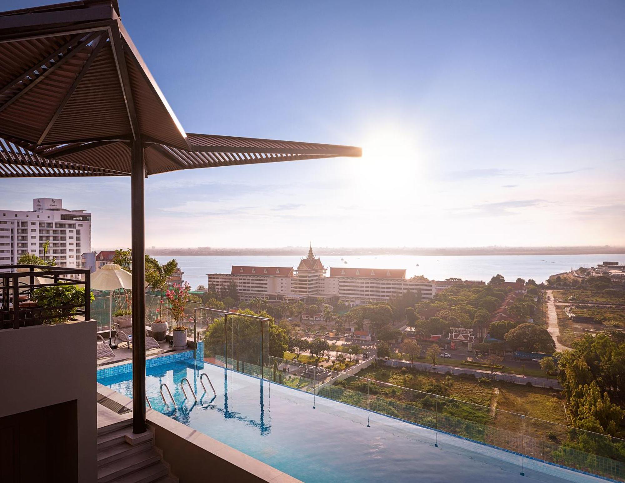 Chaiya Palace Hotel Phnom Penh Luaran gambar